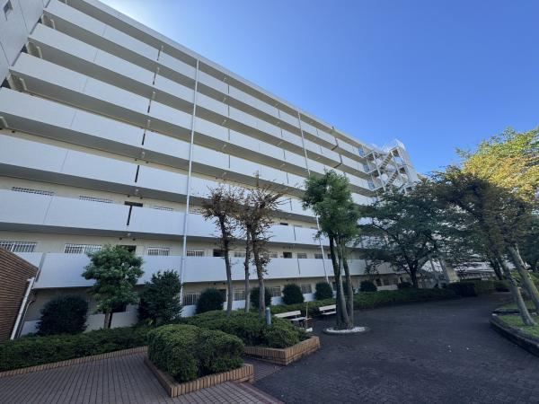 3LDK apartment in Warabi, Saitama - Photo 1