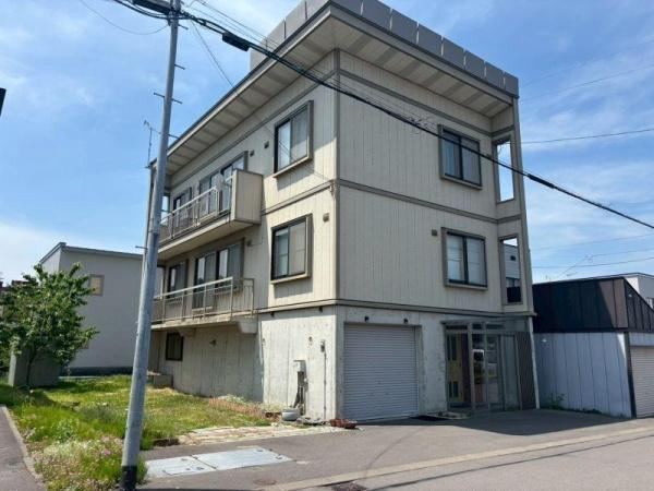 6LDK house in Asahikawa, Hokkaido - Photo 1