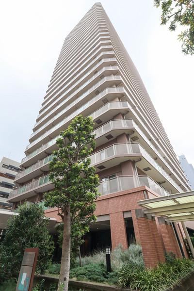 2LDK apartment in Toshima Ward, Tokyo - Photo 1