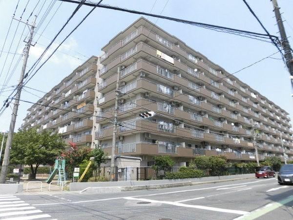 3LDK apartment in Koshigaya, Saitama - Photo 1