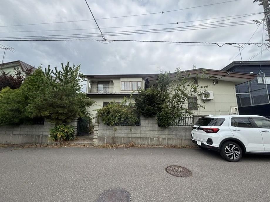 216 m² land in Hakodate, Hokkaido - Photo 1