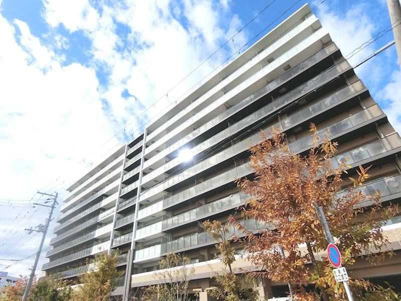 3LDK apartment in Toyonaka, Osaka - Photo 1