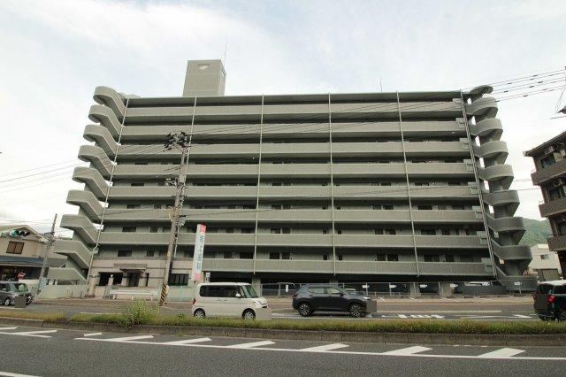 2LDK apartment in Asakita Ward, Hiroshima - Photo 1
