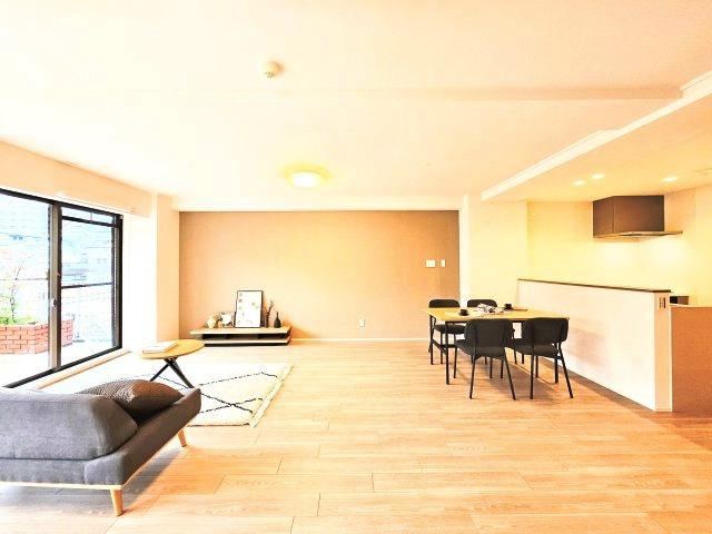 4LDK apartment in Ashiya, Hyogo - Photo 1