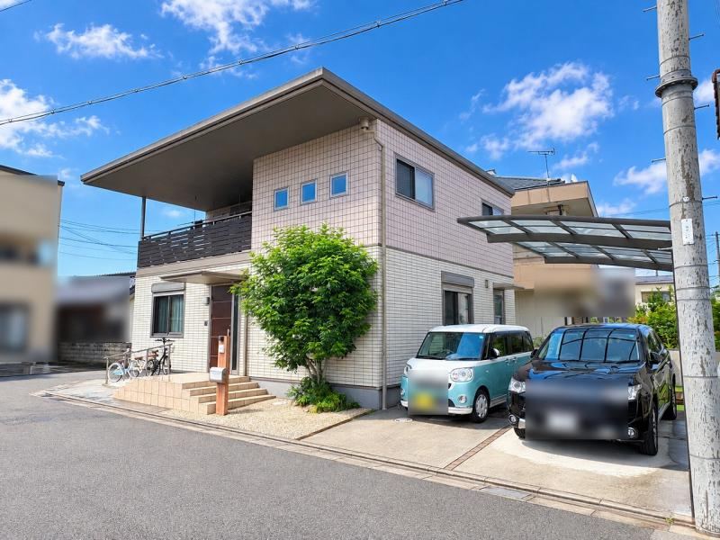 4LDK house in Wakayama, Wakayama - Photo 1