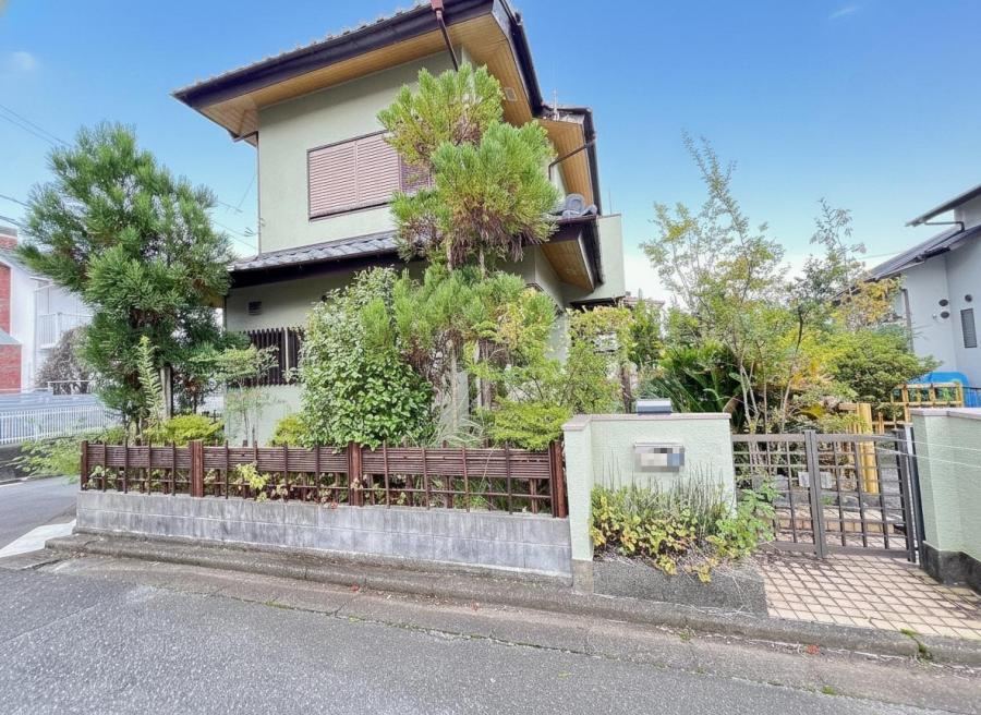 4LDK house in Hadano, Kanagawa - Photo 1