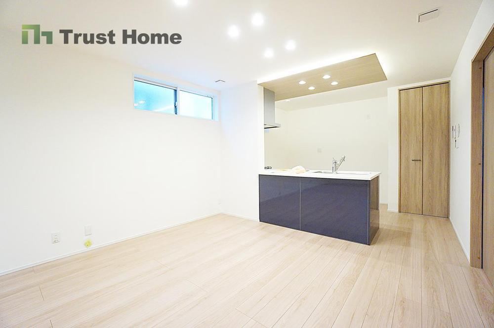 3LDK house in Suma Ward, Kobe, Hyogo - Photo 1