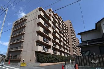 3LDK apartment in Seto