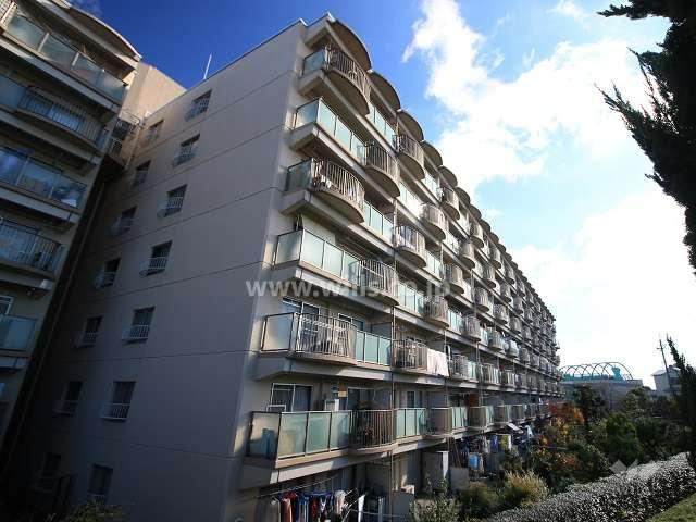 2LDK+S apartment in Takatsuki, Osaka - Photo 1
