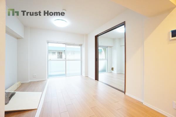3LDK apartment in Suita, Osaka - Photo 1