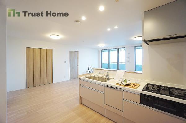 3LDK apartment in Nishinomiya, Hyogo - Photo 1
