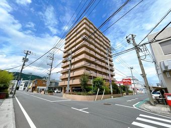 3LDK+S apartment in Otake