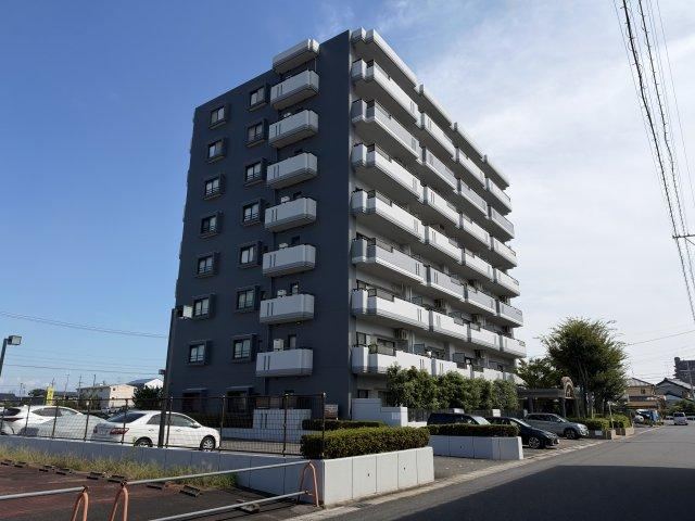 4LDK apartment in Mizuho, Gifu - Photo 1