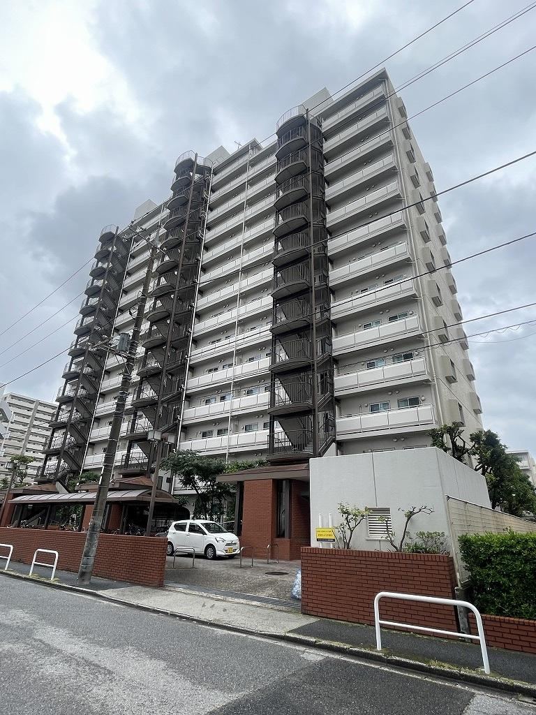 3LDK apartment in Matsudo, Chiba - Photo 1