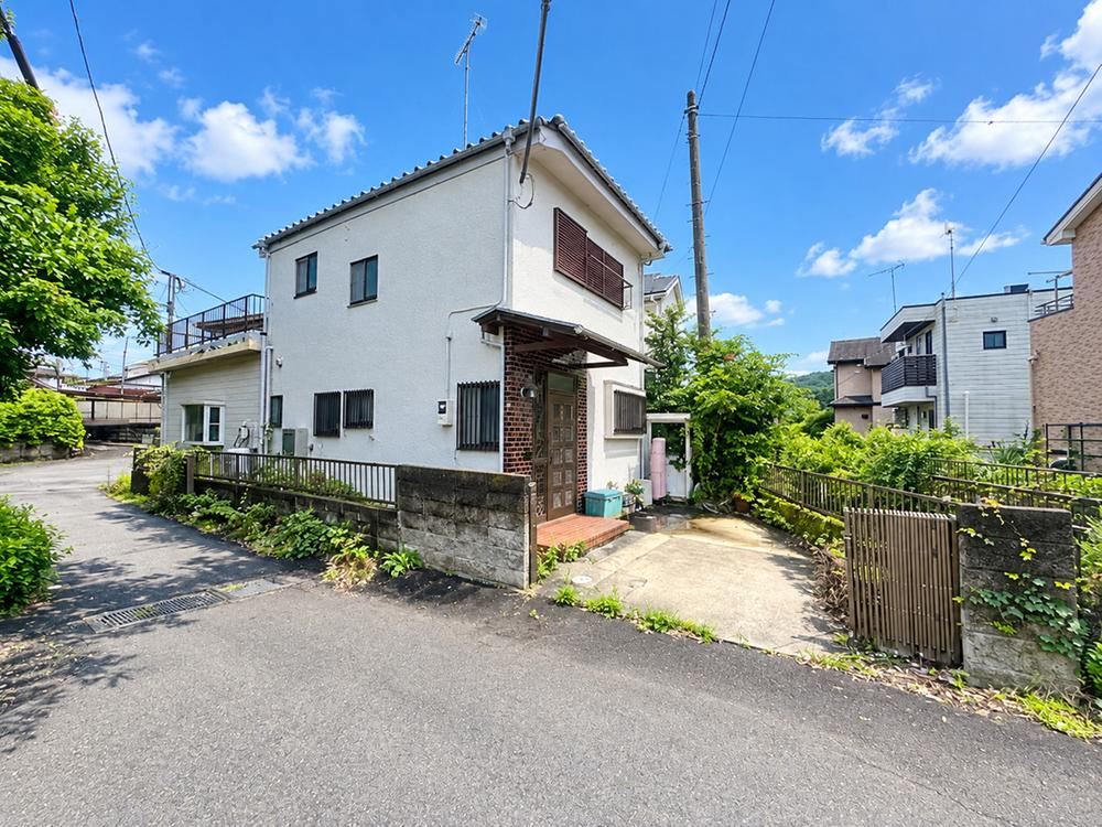 3LDK house in Hachioji, Tokyo - Photo 1