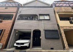 4LDK house in Higashiosaka, Osaka - Photo 1