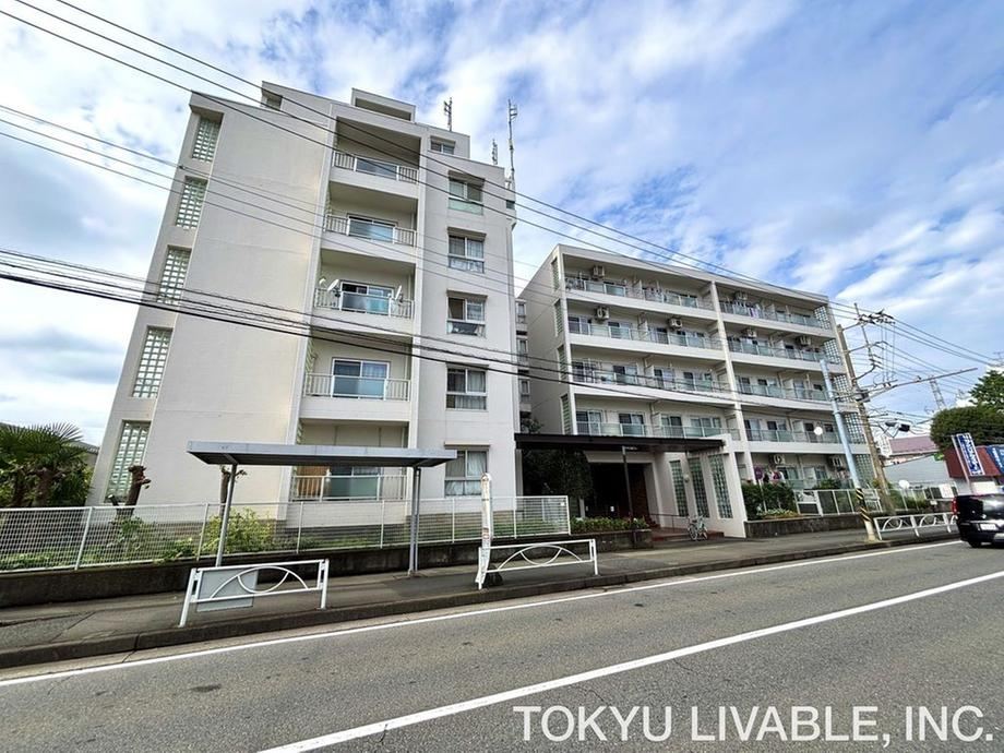 2LDK apartment in Minami Ward, Sagamihara, Kanagawa - Photo 1