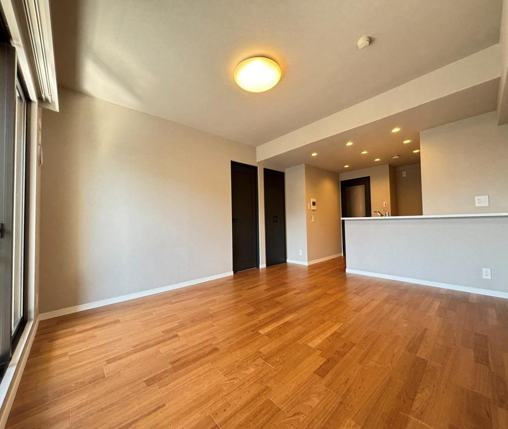 3LDK apartment in Minami Ward, Yokohama, Kanagawa - Photo 1