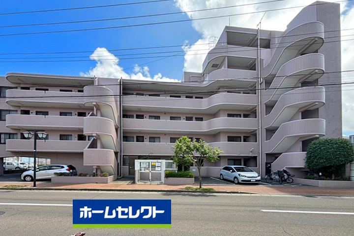2LDK+S apartment in Taihaku Ward, Sendai, Miyagi - Photo 1