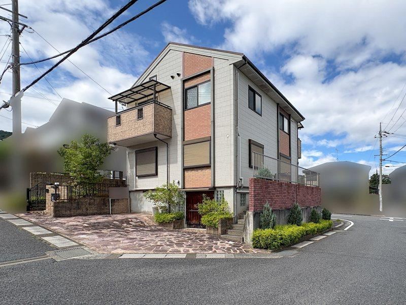4LDK house in Otsu, Shiga - Photo 1