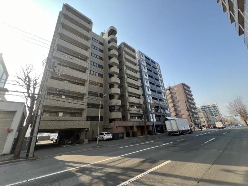 3LDK apartment in Chuo Ward, Sapporo, Hokkaido - Photo 1