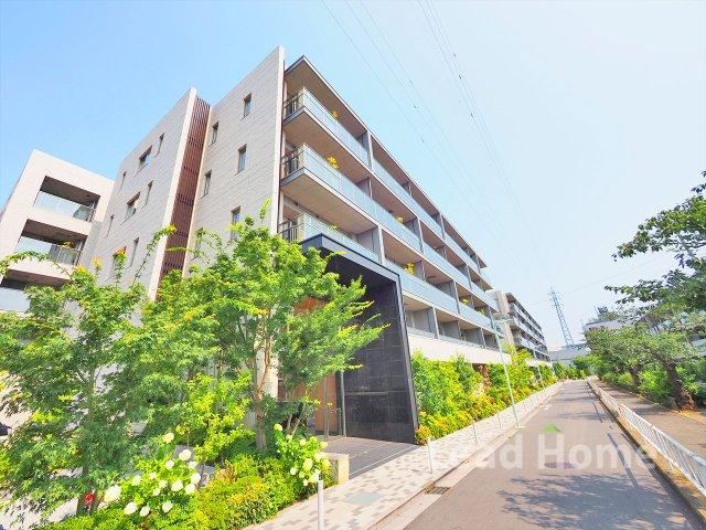 2LDK apartment in Meguro Ward, Tokyo - Photo 1