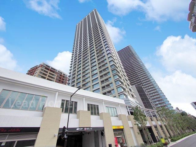 3LDK apartment in Shinagawa Ward, Tokyo - Photo 1
