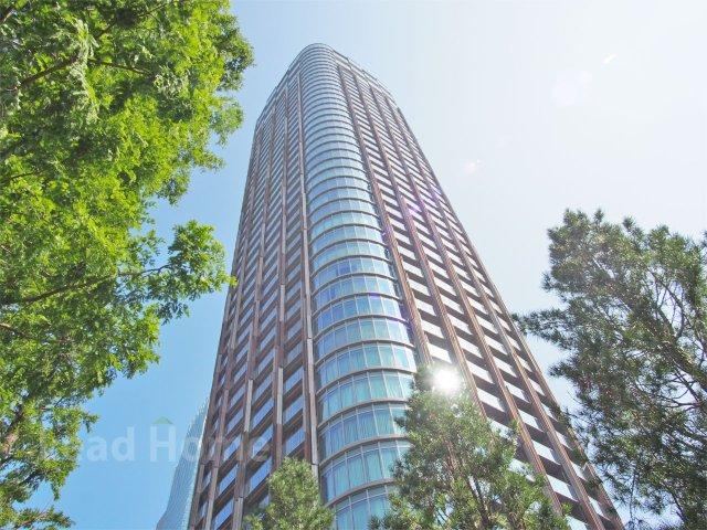 3LDK apartment in Minato Ward, Tokyo - Photo 1
