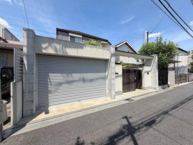 392 m² land in Setagaya Ward, Tokyo - Photo 1