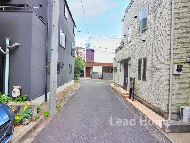 3LDK house in Setagaya Ward, Tokyo - Photo 1