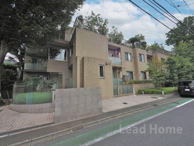 3LDK apartment in Setagaya Ward, Tokyo - Photo 1