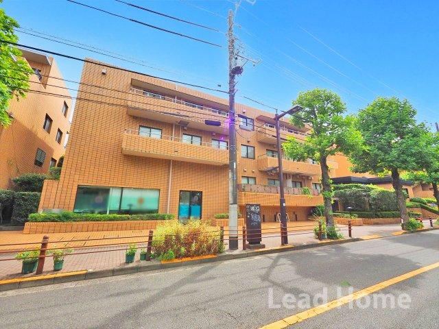 3LDK apartment in Setagaya Ward, Tokyo - Photo 1