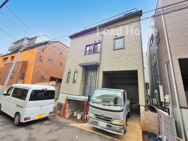 3LDK+S house in Shibuya Ward, Tokyo - Photo 1