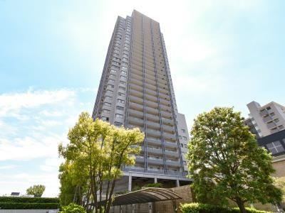 3LDK apartment in Shibuya Ward, Tokyo - Photo 1
