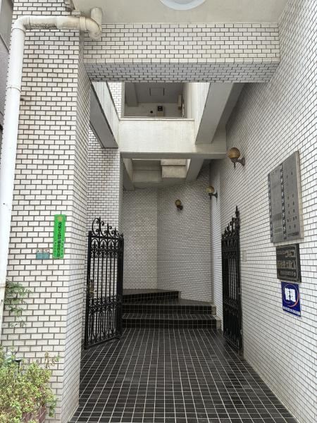 3LDK apartment in Toshima Ward, Tokyo - Photo 1