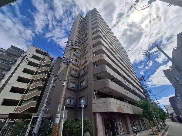 3LDK apartment in Nishi Ward, Osaka - Photo 1