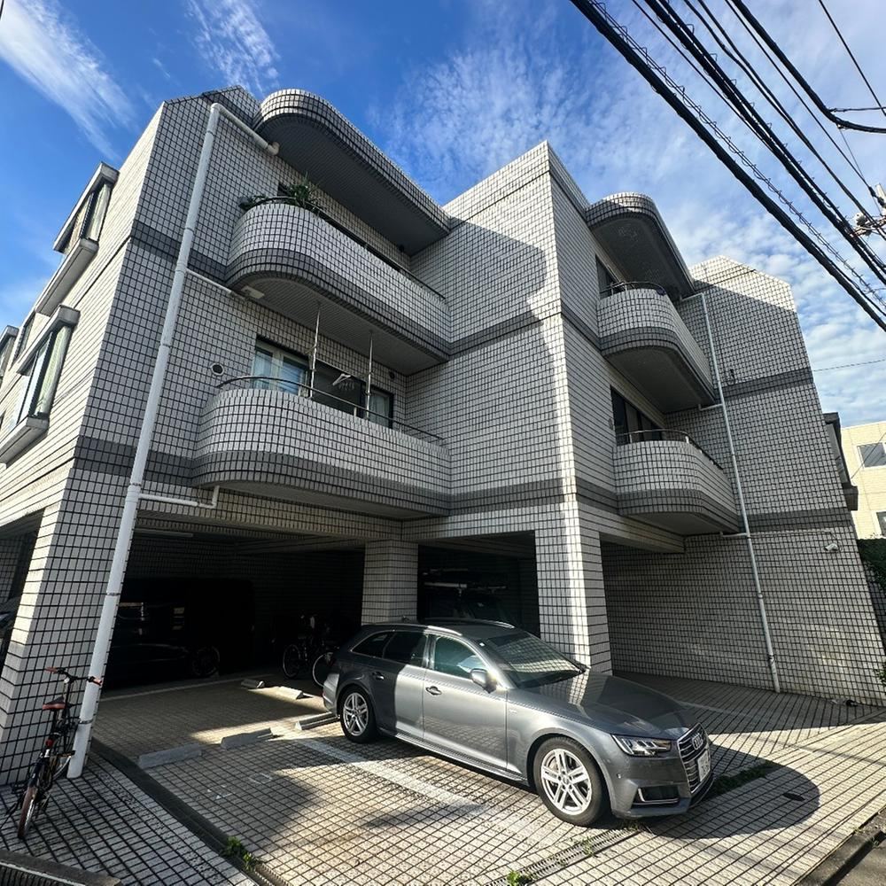 3LDK apartment in Setagaya Ward, Tokyo - Photo 1