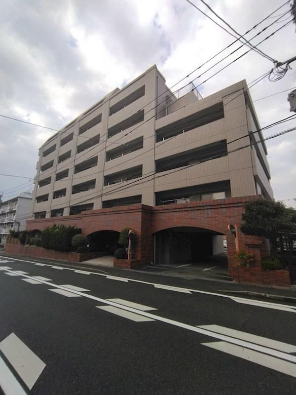 4LDK apartment in Yahatanishi Ward, Kitakyushu, Fukuoka - Photo 1