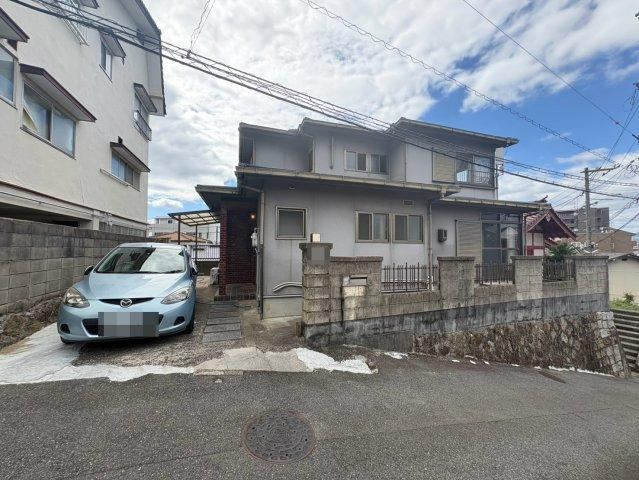 6DK house in Minami Ward, Hiroshima - Photo 1
