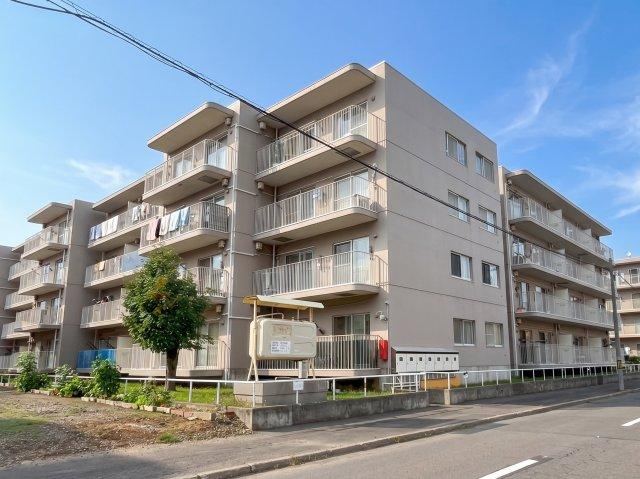 2LDK apartment in Higashi Ward, Sapporo, Hokkaido - Photo 1