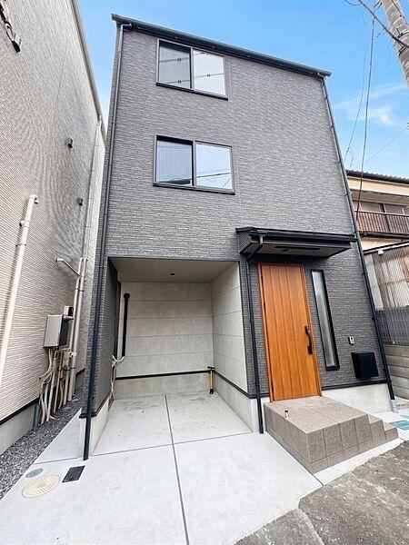 2LDK+S house in Kashiwa, Chiba - Photo 1