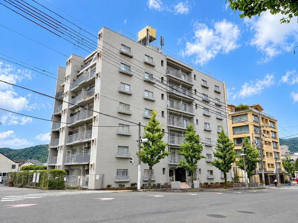 2DK apartment in Ukyo Ward, Kyoto - Photo 1