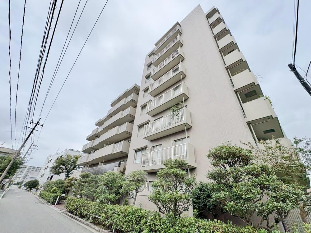 4LDK+S apartment in Itabashi Ward, Tokyo - Photo 1