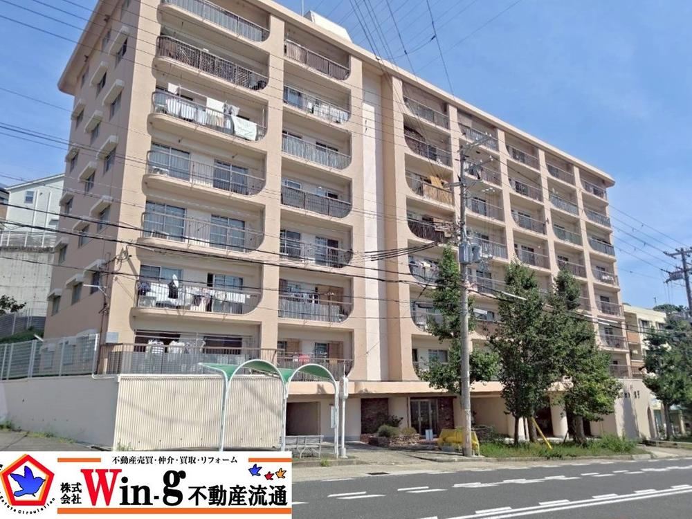 3LDK apartment in Tarumi Ward, Kobe, Hyogo - Photo 1