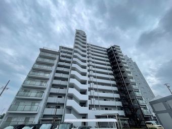 3DK apartment in Konan