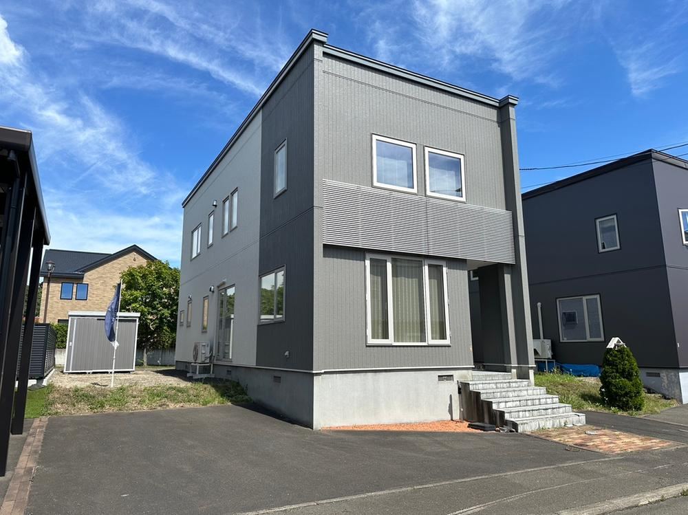 4LDK house in Kiyota Ward, Sapporo, Hokkaido - Photo 1