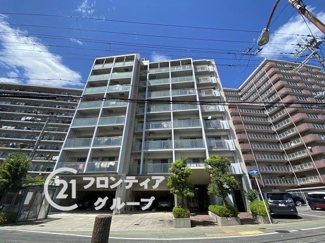 3LDK apartment in Moriguchi, Osaka - Photo 1