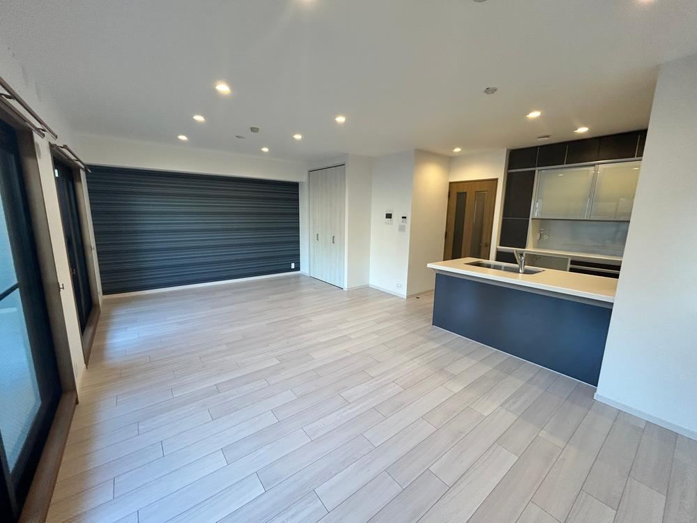 1LDK+S apartment in Naka Ward, Hiroshima - Photo 1