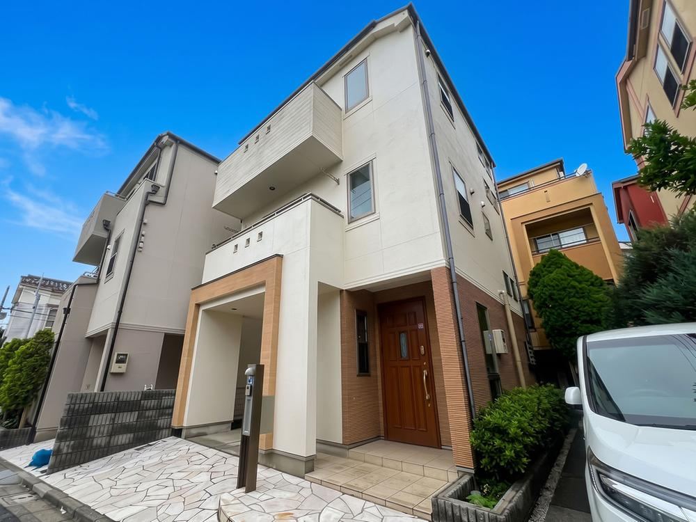 3LDK+S house in Itabashi Ward, Tokyo - Photo 1