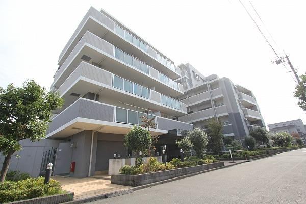 4LDK apartment in Nishitokyo, Tokyo - Photo 1